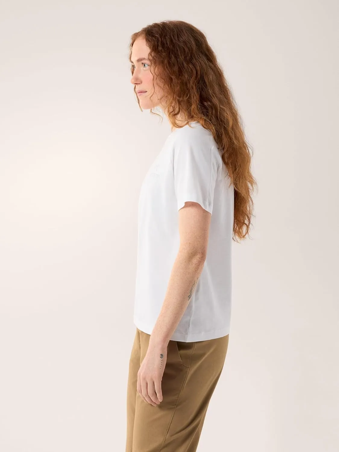 Arc'teryx Kragg SL Cotton Emblem Crew Shirt SS Women's | Soft Cotton Climbing Tee with a Chest Graphic