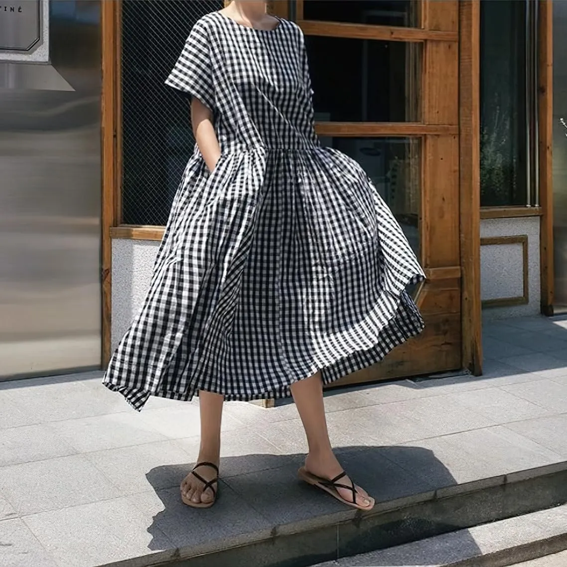 chouyatou Women's Summer Plaid Short Sleeve Loose Fit Cotton Dress Gingham Midi Shirt Dress with Pockets