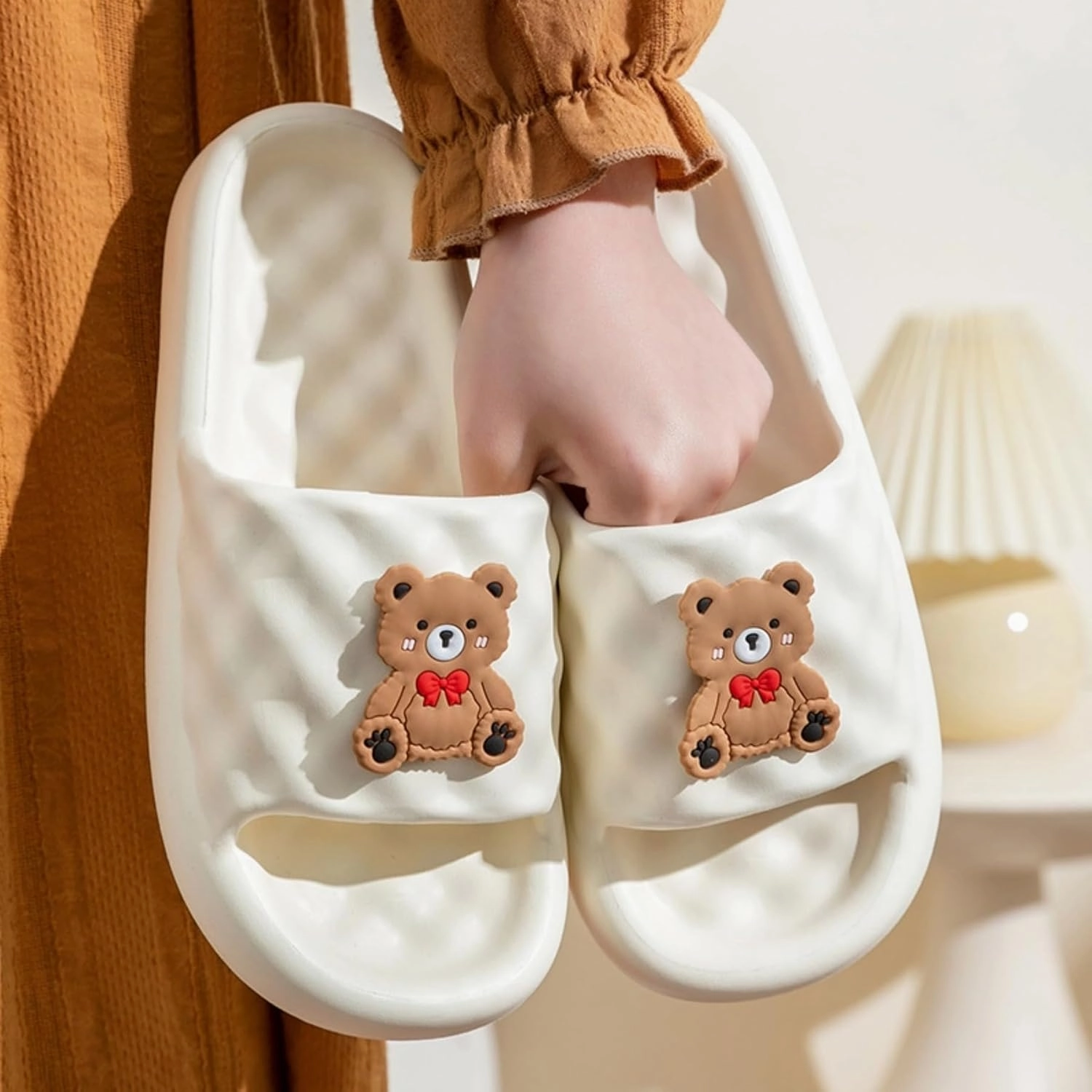 Cute Bear Slippers for Women & Men, Indoor/Outdoor Couple House Shower Shoes, Anti-Slip Comfy Cartoon Slides, Summer Beach Sandals