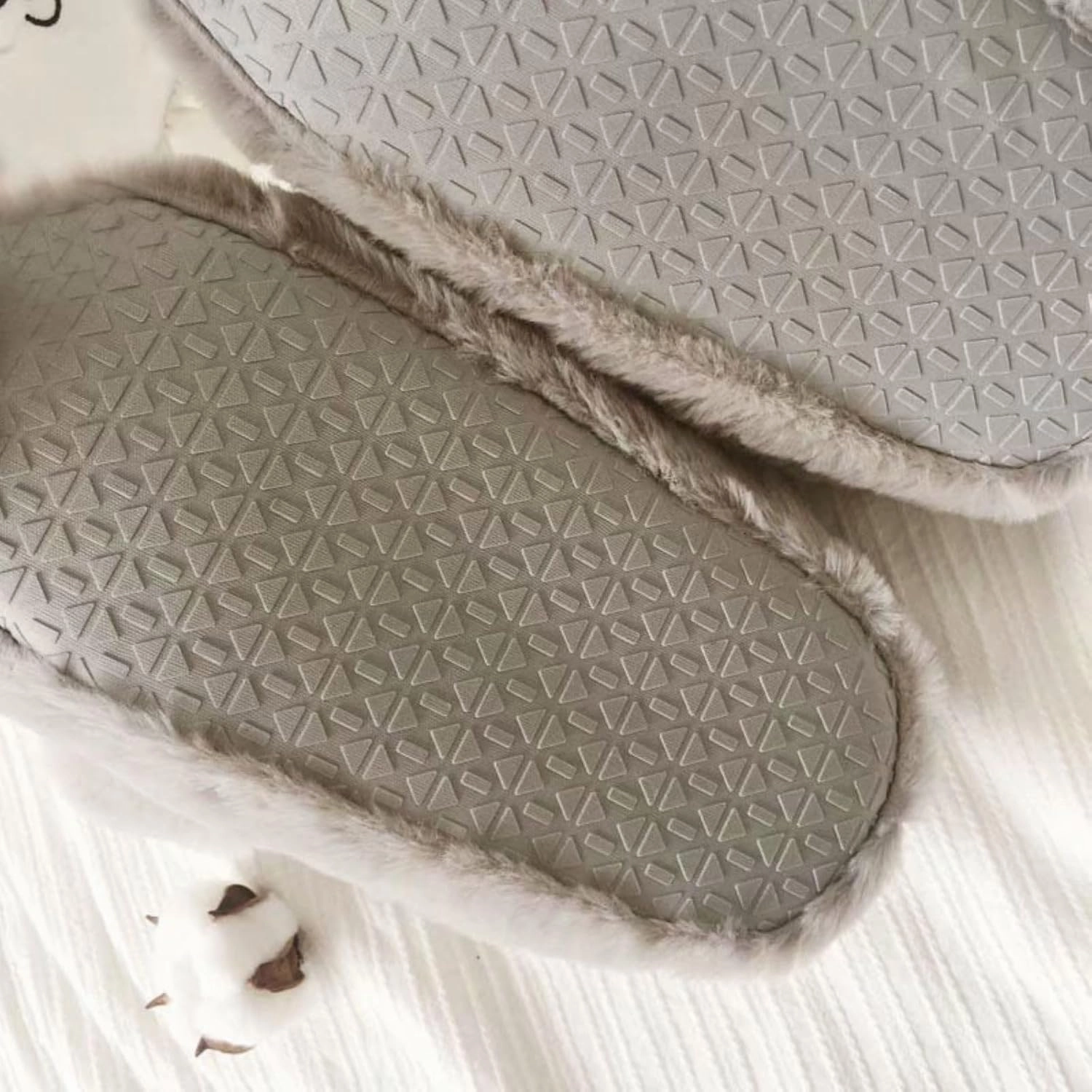 Cute Penguin Cotton Furry Slippers Animal Stuff Winter Home Slippers Cozy Fluffy Indoor House Shoes for Living Room Bedroom