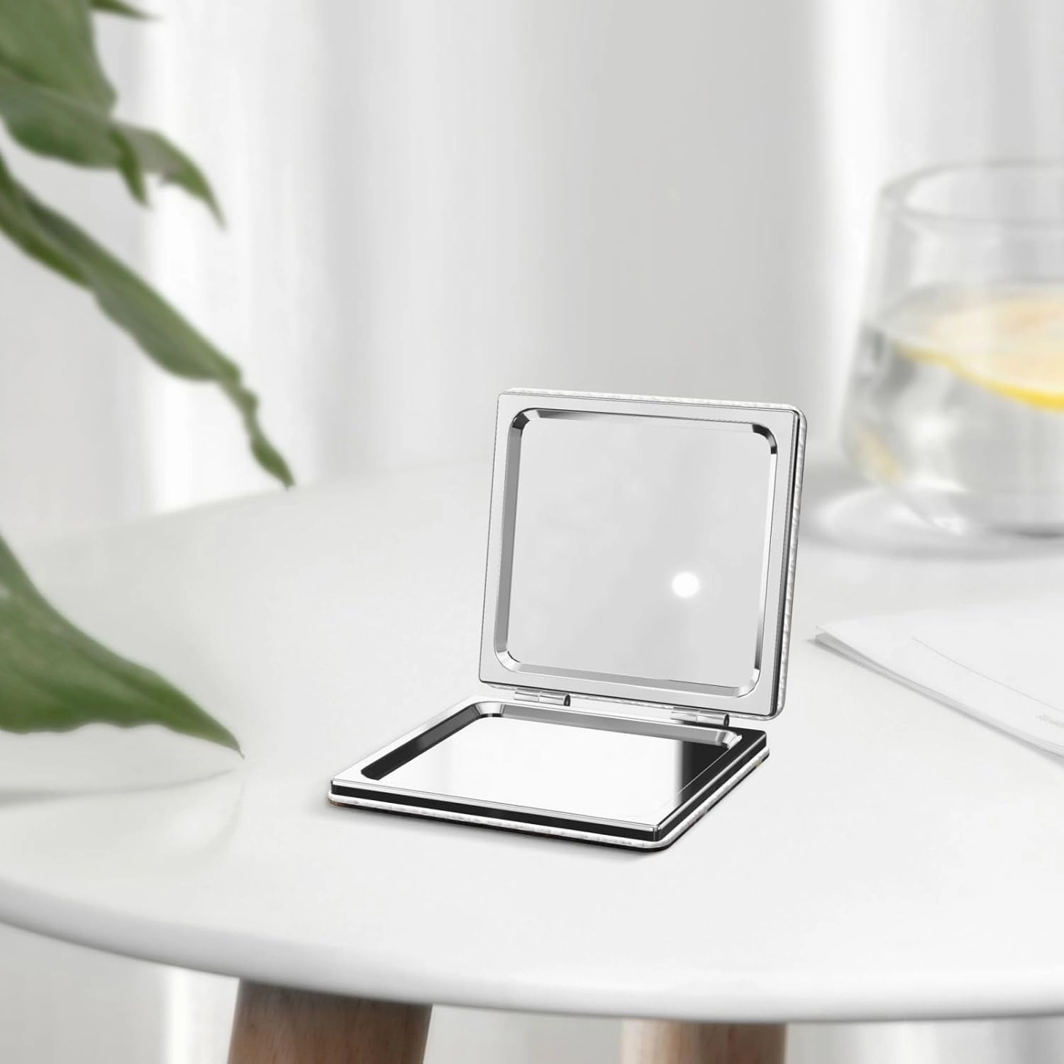 Portable Pocket Makeup Mirror Cute Young Pig Travel Cosmetic Mirror Square Print Magnifying Compact Mirror for Eyelash