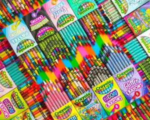 Springbok's Colors of Crayola 500 Piece Jigsaw Puzzle for Adults and Families is a Burst of Multicolor Fun for All. A Perfect Puzzle for Family time.